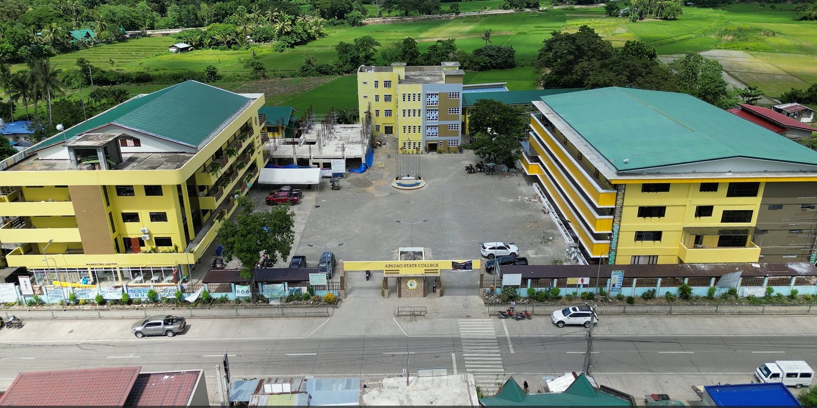 Luna Campus